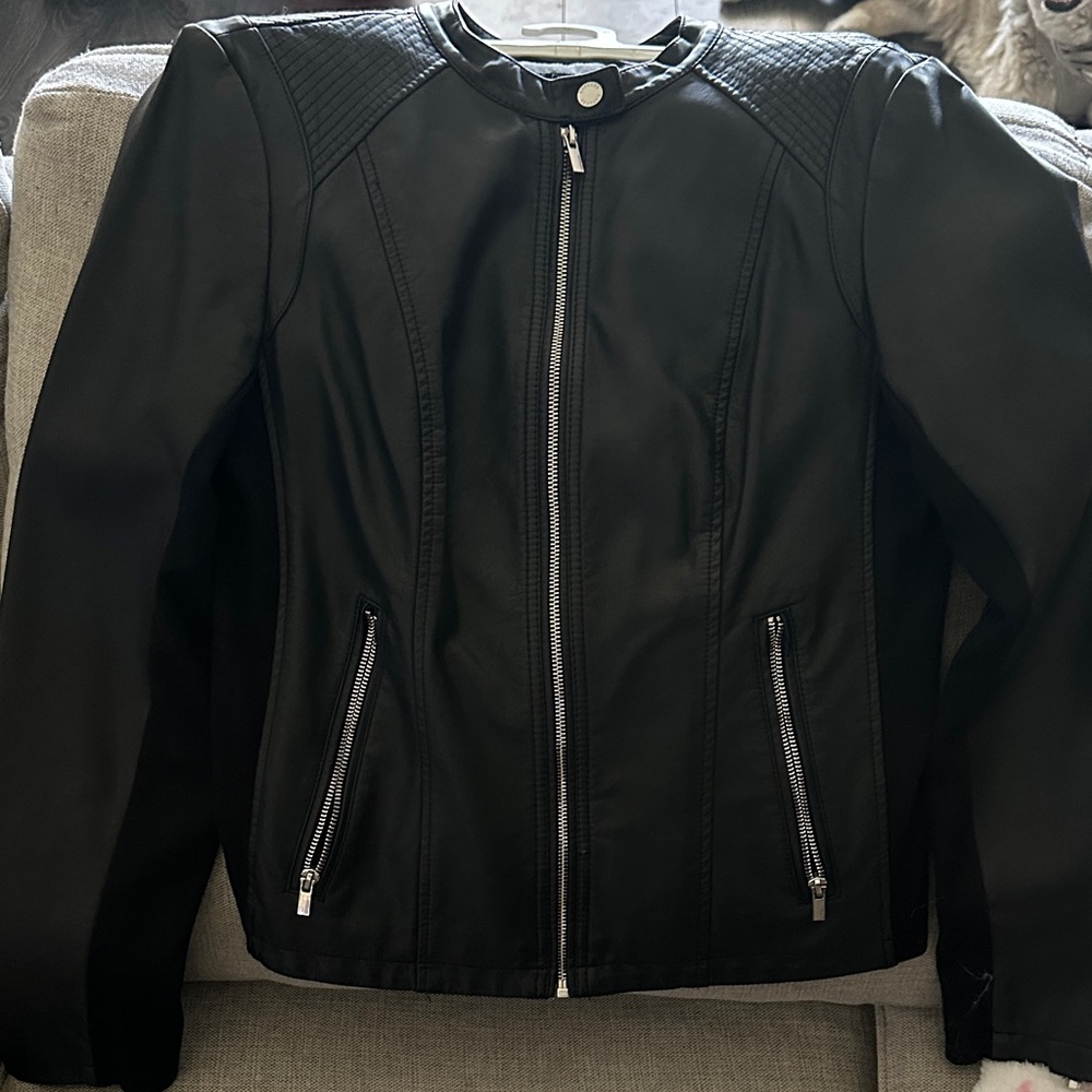 Women's Black Jacket